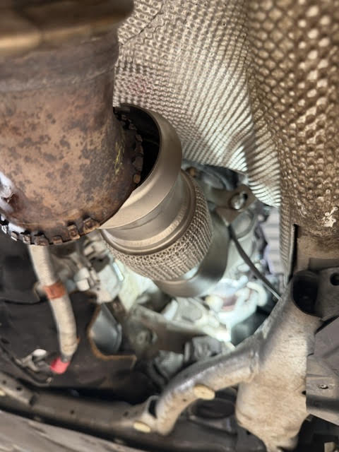 connect the downpipe to the midpipe using the new BMW Genuine B48 Clamp: 18-30-5-A09-B63
